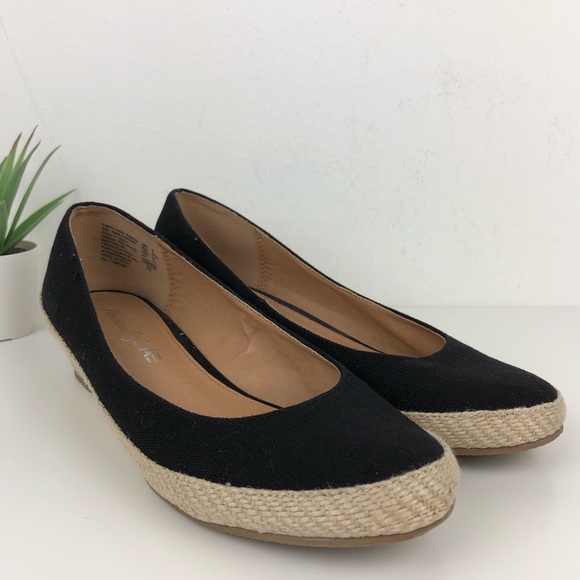 American Eagle Outfitters Shoes - American Eagle Black Fabric Textile Low Wedge Espadrilles Size 9